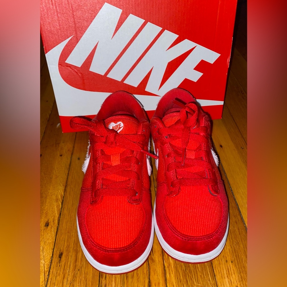 Nike Dunk Valentine Day SZ 3 - Picture 2 of 7